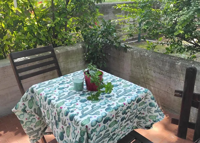 Vinessa- E Piscina Peschiera Peschiera del Garda