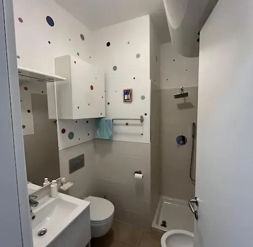 Vinessa- E Piscina Peschiera