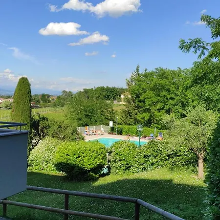 Vinessa- E Piscina Peschiera *
